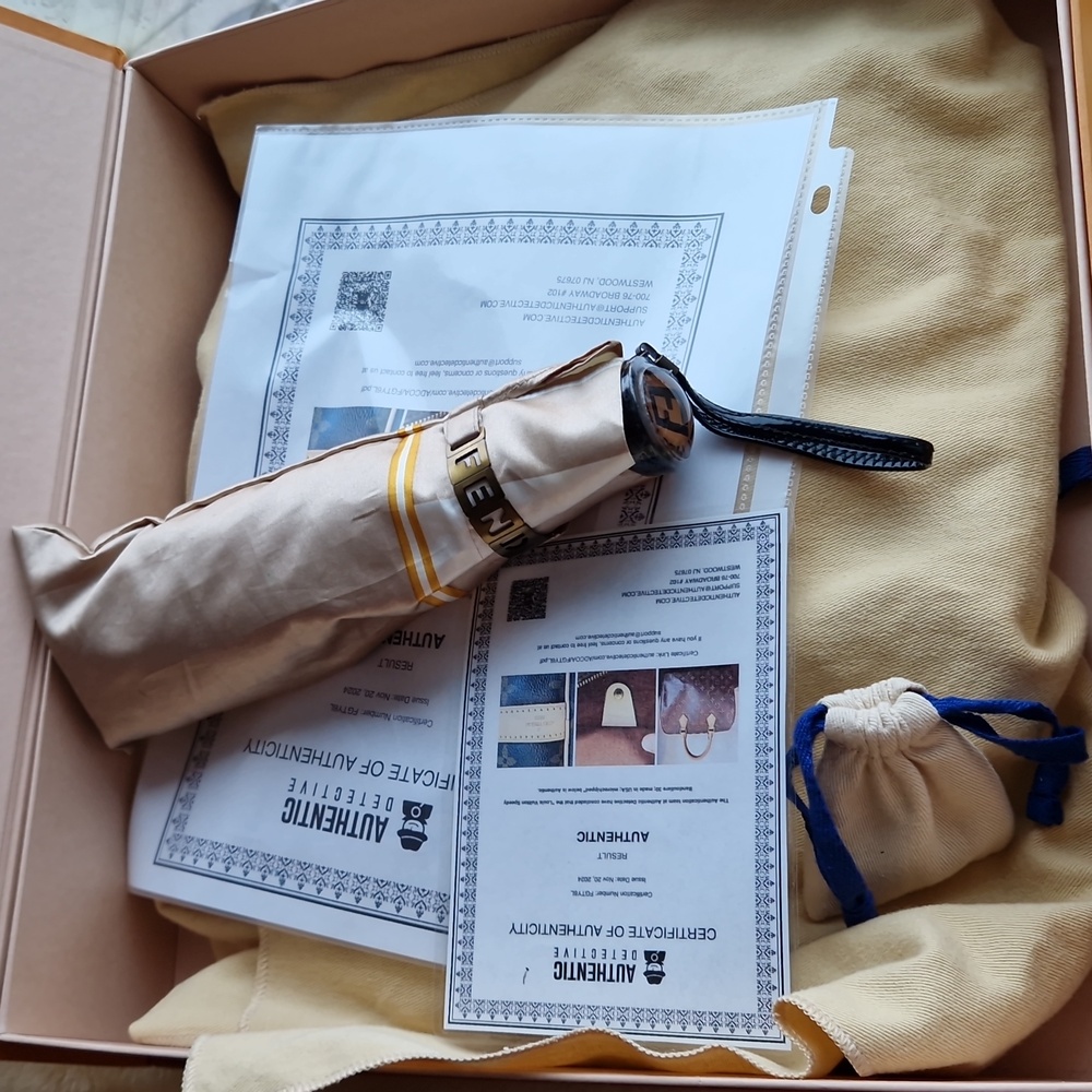 Louis Vuitton Brown Monogram Round Bag  Bandouliere 30. WITHOUT A STRAP. - Picture 16 of 16